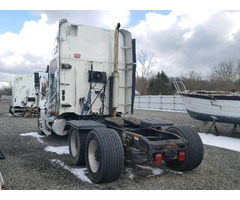 2006 Freightliner Conventional with 53' reffer